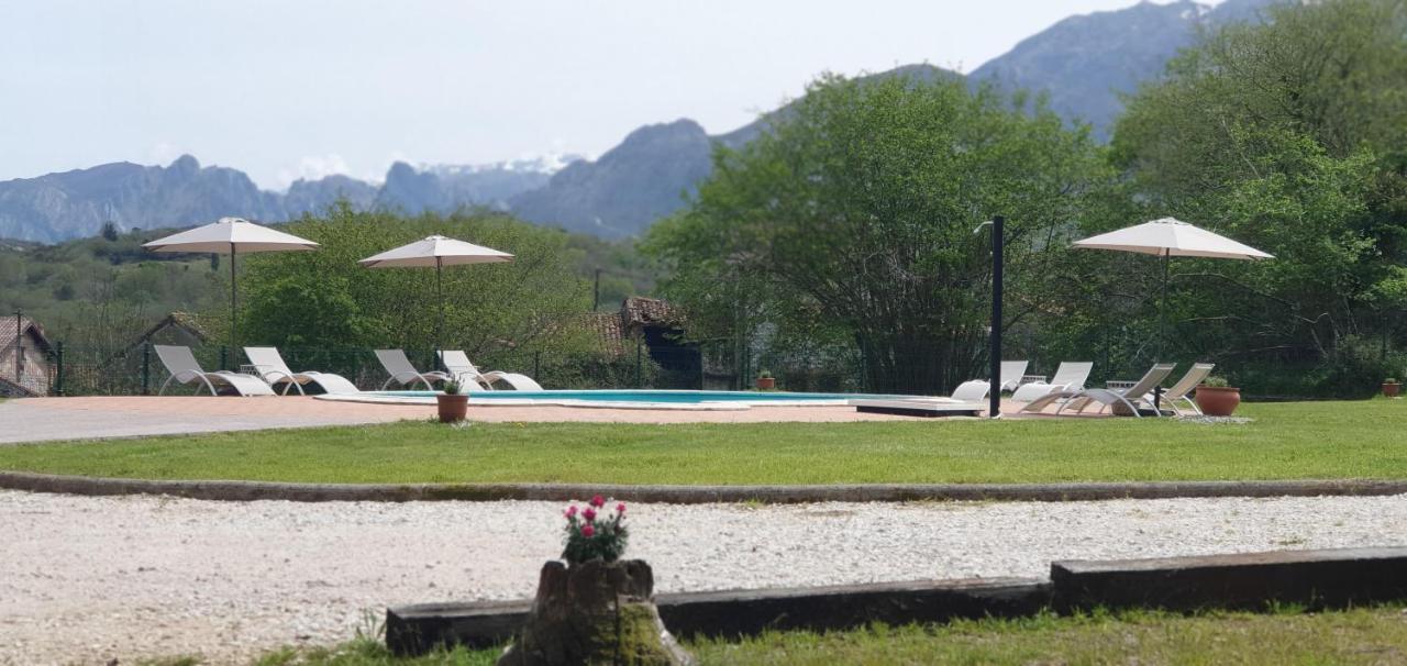 Refugio Del Cares Guest House Ortiguero Luaran gambar