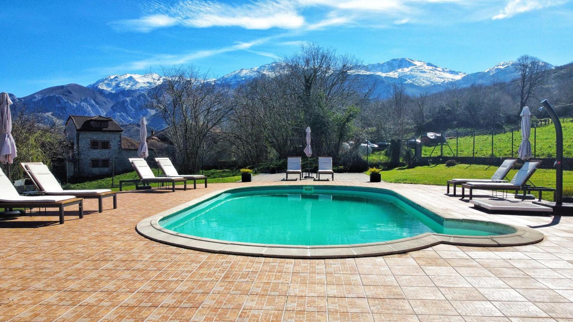 Refugio Del Cares Guest House Ortiguero Luaran gambar